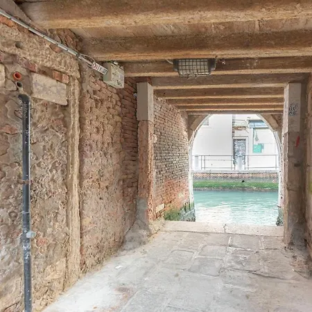 Apartament Ca D'oro *